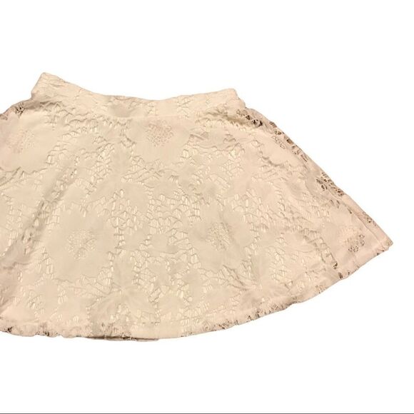 Aeropostale Lace Floral Mini Skater Skirt Girls Ivory White S/P - Picture 7 of 10
